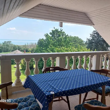 Sophie Апартаменты *