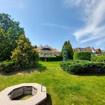 Sophie Апартаменты *